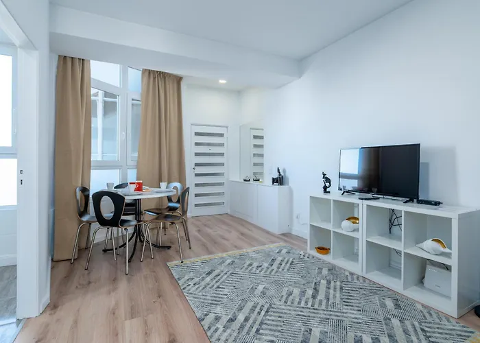 Opo Bolhao Flats By Destiny Houses